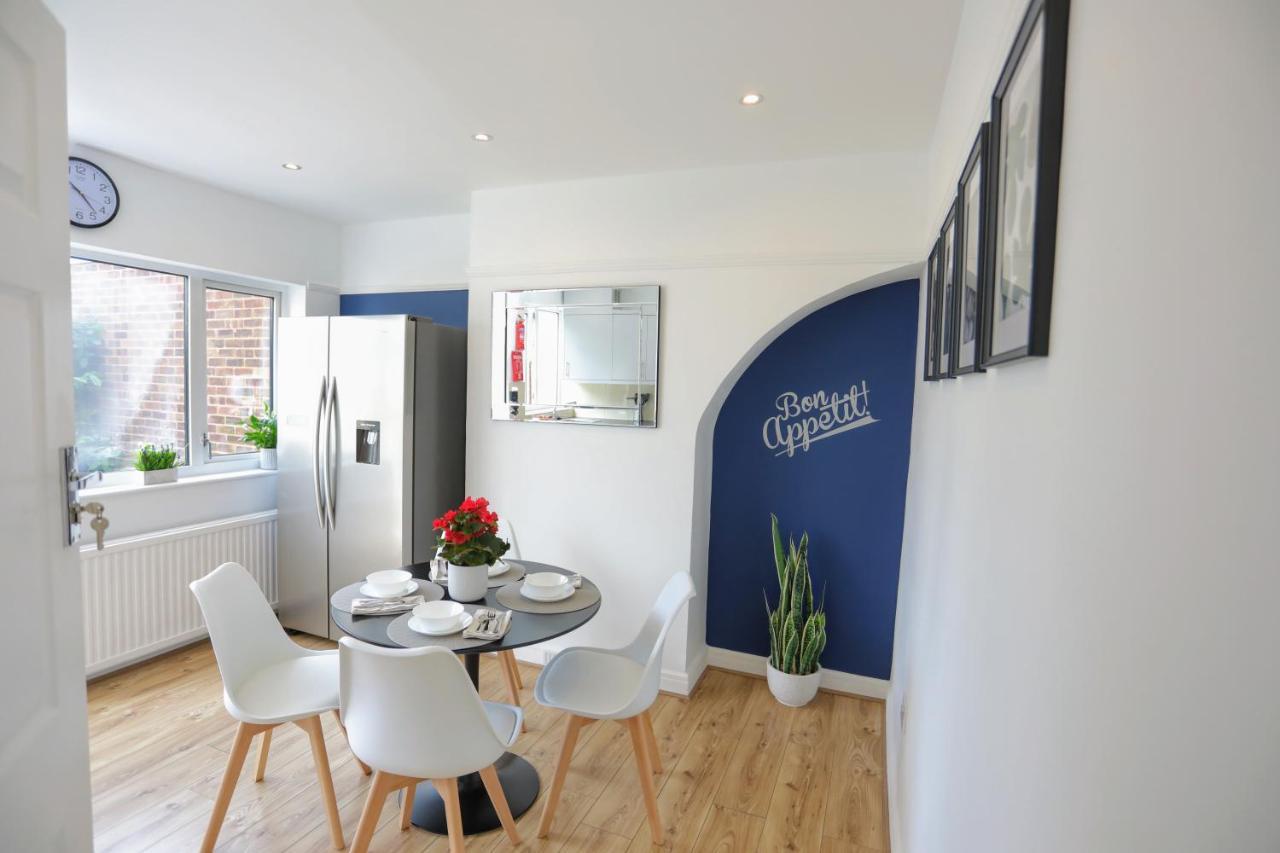 Fw Haute Apartments: Pet-friendly Garden With Free Parking *