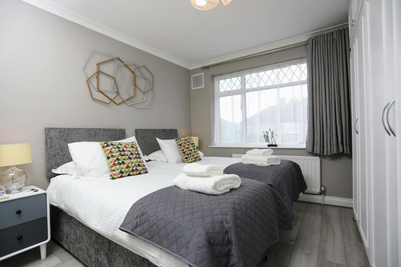 Fw Haute Apartments: Pet-friendly Garden With Free Parking Holiday home *